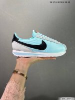 Nike Classic Cortez 耐克经典轻便舒适阿甘鞋休闲跑步鞋运动鞋 纯粹而执着的精神 使得Cortez种在了一代人的心里 无论是否喜欢它复古的鞋型