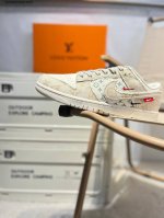 lv X Nike Sb Dunk Low 大厂出品 极力推荐 新配色 原装头层材料 独家版型蒸餾加工 帶來的是更好的视觉和脚感体验 大厂纯原品质出货 清洁度