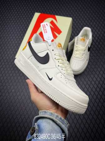 公司级NIKE AIR FORCE 7 原楦头原纸板 打造纯正低帮空军版型 专注外贸渠道 全掌内置蜂窝气垫 原盒配件 原厂中底钢印、拉帮完美 货号:DW- 72 - 点击图像关闭