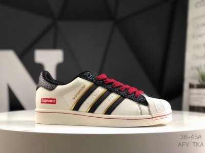 公司级带半码 阿迪达斯 三叶草Adidas Originals Superstar 经典贝壳头系列低帮百搭休闲运动板鞋Supreme限定 货号： Bz2524