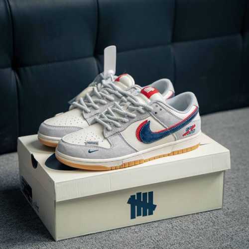 360 核心私 Nike Dunk 全套原楦原模倾力打造完美版型 独家原厂航空铝磨具打磨大底 鞋头坡度极致还原 无解鞋型 原盒原配 圈内天花板工艺 原厂冲刀 超