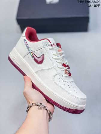 真标带半码 耐克nike Air Force 1 Low 空军一号 Af1 低帮百搭厚底增高休闲运动板鞋。柔软、弹性十足的缓震性能和出色的中底设计，横跨复古与现 - 点击图像关闭