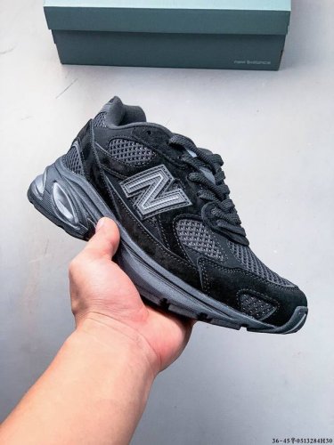 公司级！New Balance M2010系列 新百伦 复古老爹风网布跑步休闲运动鞋 新百伦经典配色 沿袭了面世之初的经典科技 以Encap中底配以升级版 N-