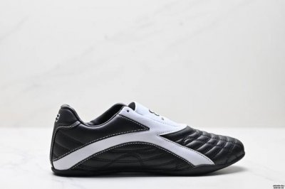 真标Balenciaga巴黎世家 Zen 哑光高性能聚氨酯 防滑耐磨低帮 生活休闲鞋 货号:617539 W2Cg1 1090 尺码:36-45 Id:Jkd4