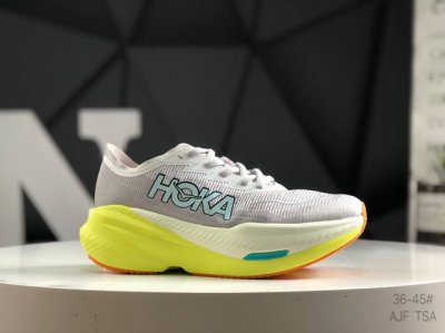 hoka One One Mach X 2 全新配色 低帮轻量户外越野休闲运动慢跑鞋这个品牌来自于新西兰的毛利语，Hoka表示大地，One One表示飞越，连起