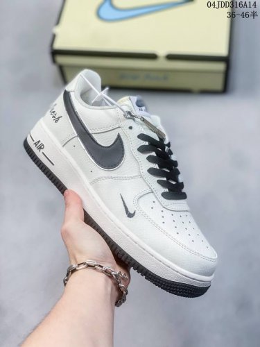 Nike Air Max 97 Fen耐克97子弹头气垫 小潘气垫 、细节、走线、简约搭配，巧妙的运用了 Air Max 97 的鞋面条纹设计。全掌大容量 Ni