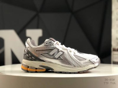 New Balance M1906系列 复古单品宝藏老爹鞋款 公司级 复古元素叠加 质感超级棒 楦版型材料细节做工精细 作为Nb最经典的档案鞋型之一 与2002