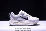 公司级Nike Vomero 18 耐克 舒适减震防滑 低帮跑步鞋 全掌Reactx泡绵中底 前掌和后跟还配备了Air Zoom气垫单元 据说跑起来更快更舒适哦