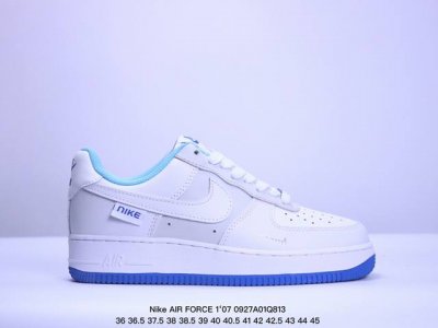 真标耐克nike Air Force 7 空军一号低帮百搭休闲运动板鞋。柔软、弹性十足的缓震性能和出色的中底设计，横跨复古与现代的外型结合，造就出风靡全球三十多
