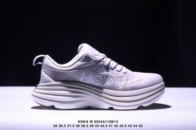 公司级小红书推荐Hoka W Bondi 8全新配色 这个品牌来自于新西兰的毛利语，Hoka表示大地，One One表示飞越，连起来就是飞越地平线，One On