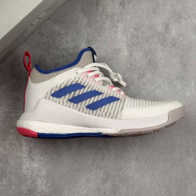 本地 核心私 公司级Adidas Crazyflight Mid 减震防滑 中帮 阿迪达斯 训练鞋 推出可提升室内球场表现的跳高鞋 中切设计增加脚踝支撑 采用透