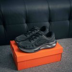 核心私 nike Journey Run 轻量跑鞋 网布減震防滑抗冲击 低帮 短跑跑步鞋男女款 货号 Fj7765 002 尺码 36 36.5 37.5 38