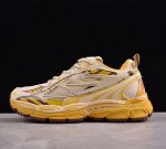 Off-White C O Virgil Abloh 2024年ow最新款跑鞋 组合而成-通货版本用的是一体描膝,不仅成本节约脚感更谈不上任何舒适感 采用高端的