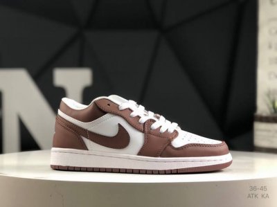 Air Jordan 1 Low Aj1乔1低帮休闲板鞋 同步官方配色 市场唯一独家头层皮打造 原鞋原档案开发 原厂皮料 原档冲孔鞋头 正确满胶鞋垫 四线拉帮