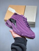 Nocta X Nike Hot Step2 Air Terra 联名款减震耐磨机能篮球鞋 Dz7293 500鞋面造型有很强的线条感 电镀元素贯穿鞋身 以其鲜