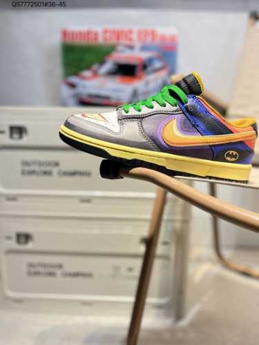 耐克Nike Dunk Low 板鞋Sb系列经典百搭休闲运动板鞋加厚鞋舌的填充，使舒适性大大提升，同时也更方便穿脱中底部分则加入了脚感柔软舒适Zoomair气垫