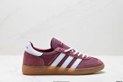 公司级Adidas Handball Spezial 官方正确版本 阿迪达斯经典款 复古休闲板鞋 全鞋采用反毛皮制作 牛筋耐磨大底 承载青春情怀的板鞋 经典三条