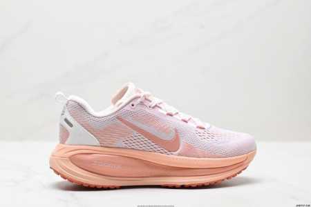 公司级Nike Vomero 18 耐克 舒适减震防滑 低帮跑步鞋 全掌Reactx泡绵中底 前掌和后跟还配备了Air Zoom气垫单元 据说跑起来更快更舒适哦 - 点击图像关闭