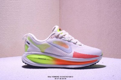 公司级Nike Vomero 18 耐克 舒适减震防滑 低帮跑步鞋 全掌Reactx泡绵中底 前掌和后跟还配备了Air Zoom气垫单元 据说跑起来更快更舒适哦