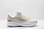 公司级小红书推荐hoka W Mach 6全新配色 这个品牌来自于新西兰的毛利语，Hoka表示大地，One One表示飞越，连起来就是飞越地平线，One One