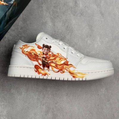 本地 核心私 公司级Nike Air Jordan 1 Low Aj1乔1 哪吒涂鸦 低帮休闲板鞋 头层皮打造 正确满胶鞋垫 四线拉帮 原厂织唛标 鞋舌高弹海绵