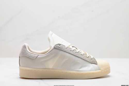 公司级阿迪达斯Adidas三叶草 Originals Superstar贝壳头系列低帮经典百搭休闲运动板鞋 货号:Fy6014 尺码:35.5 36 36.5