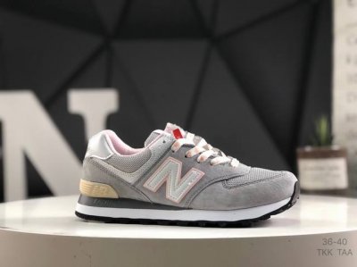 130 Nb 574 新百伦 New Balance Nb 574系列舒适百搭复古拼接时尚休闲运动鞋。New Balance 的 574 具有识别性和持久流行性