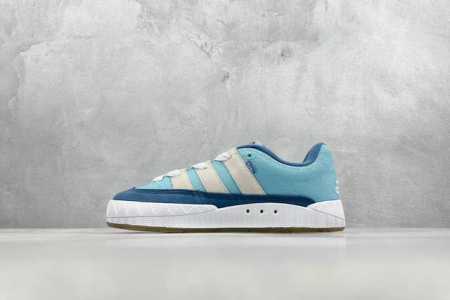 Xl版 Adidas Adimatic Low 马蒂奇系列低帮 复古鲨鱼面包鞋运动休闲滑板板鞋 整个鞋面由色彩艳丽的麂皮制成 搭配品牌标志性大尺寸三条纹 Log - 点击图像关闭