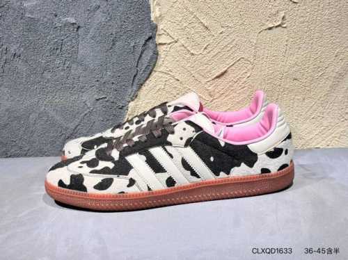 阿迪达斯 德训鞋 Adidas Originals Samba Og Shoes 经典运动鞋小白鞋 奶牛花纹 T头鞋 男女板鞋 彰显休闲摩登风情的时尚经典鞋。它