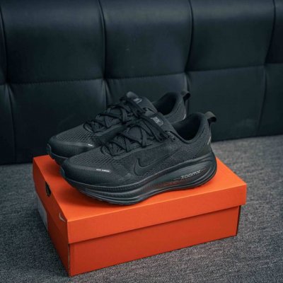 核心私 nike Air Zoom Vomero 18 全新科技提前原鞋开发 运动跑鞋 区别市面真标版本 必定是官方强力主推款式 真正的Zoom缓震科技嵌入如假