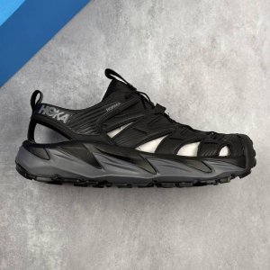本地250 核心私 hoka One One Hopara 户外机能山地凉鞋 #鞋型从外观就给人强烈的户外机能感，粗犷率性的厚底设计，继承了 Hoka One