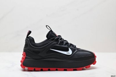 公司级Nike Reactx pegasus Trail 2026 越野跑步鞋 兼顾迅疾外观和稳固脚感 后跟覆面和中足动态支撑巧妙融合 缔造稳定顺畅的迈步体验