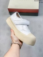 Ouder 开口笑大头厚底萌丑鞋 咖啡棕 春夏新品 专柜新款大头开口笑帆布鞋系列 原鞋开发 原盒包装 此品牌以丑萌膨胀设计风格备受关注，品牌旨在为当代男女打造年