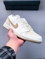 公司级头层！耐克Nike Air Jordan 1 Low Aj1 乔1 低帮潮流运动休闲板鞋。Aj1 低帮拼接 完美版型真头层牛皮# 内置缓震气垫 原鞋开模
