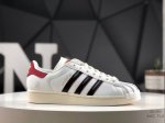 160 阿迪达斯Adidas三叶草 Originals Superstar贝壳头系列低帮经典百搭休闲运动板鞋 蛇年限定款新年款经典运动鞋贝壳头 以白色为主 后跟