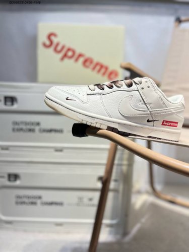 Nike Sb Dunk Low“Supreme联名” 周年高端定制 低帮休闲板鞋 定制鞋盒 超高清洁度 皮料切割干净无任何毛边 细节完美Bb8675 Qd76