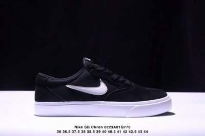 耐克Nike Sb Chron Solarsoft 百搭单品 太阳软底系列内增高休闲百搭滑板板鞋 采用耐磨翻毛皮拼接透气帆布鞋面材质#搭载双密度泡棉鞋垫 货号: