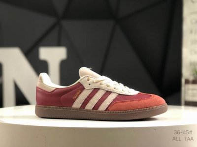 阿迪达斯 Adidas三叶草 Samba 低帮德训板鞋 尺码： 36 36.5 37 38 38.5 39 40 40.5 41 42 42.5 43 44 4