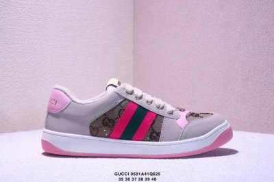 gucci 古驰 女鞋广东原产品质，采用软感磨砂小牛皮及丹宁面料鞋面材质，饰金属双G椭圆形珐琅细节，正确抓绒毛巾绒内里及皮革灌塑Pu乳胶脚垫，Tpu防变形橡胶大