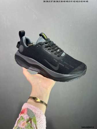 公司级nike Reactx Infinity Run 4 马拉松 轻量鞋面搭配位于足弓处的全新板带设计，细致包裹双脚，为nike飞马带来更稳固可靠的贴合感受。 - 点击图像关闭