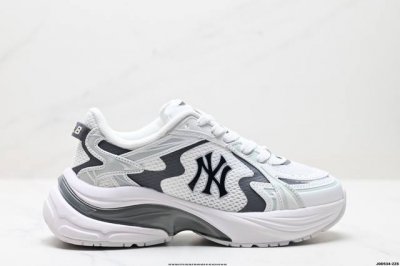 公司级Mlb New York Yankees Curve Runner 舒适百搭 防滑耐磨 低帮 流浪鞋跑步鞋 货号:3Arnspl4N 尺码:35 36 3