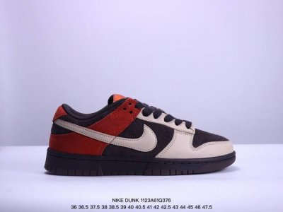 公司级耐克nike Dunk Sb Low Pro Sb Tl Dunk Sb顾名思义，具有经典的dunk血缘，又注入了更多的时尚元素。相较于普通的dunk滑板