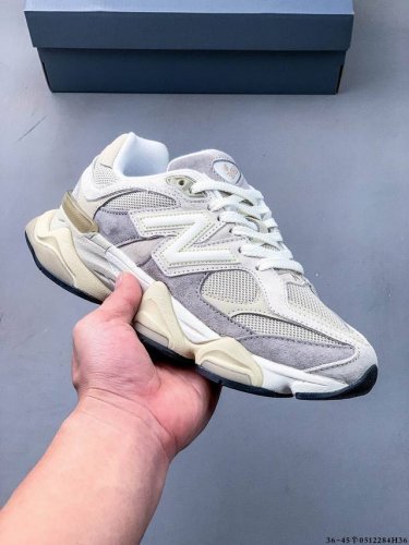 new Balance 又带来了新鞋型 9060 ，并且是与芝加哥街头品牌 Joe Freshgoods 的联名款。鞋身主体采用了类似 990 系列的设计风格，