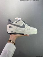 公司级Nk Air Force 1′07 Low 空军一号低帮百搭休闲运动板鞋 Sc9207-529 柔软、弹性十足的缓震性能和出色的中底设计 横跨复古与现代的