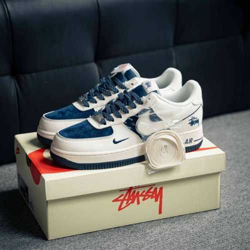 Air Force 1 原装级别 原楦头原纸板 打造纯正空军版型专注外贸渠道 全掌内置蜂窝气垫 原盒配件 原厂中底钢印、拉帮完美 货号：Xz6188 728 尺