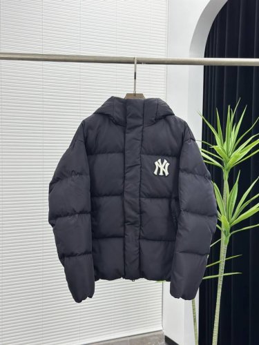 Mlb Varsity 学院系列毛巾绣字母纯色连帽羽绒服男女情侣款 黑色