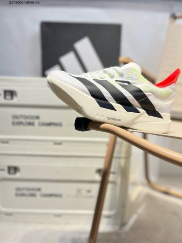 y-3 Adidas Adizero Adios Pro 4M 马拉松飞线贾卡轻质透气休闲运动跑步鞋 采用双层透气网纱 Flywire动态飞线绑缚鞋面材质 内置