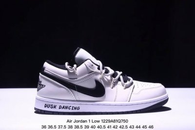 耐克 乔丹air Jordan 1 Low Aj1 乔1 乔丹1代aj1 解构绑带 双鞋带 低帮复古文化休闲运动篮球鞋。该鞋款从 1985 年元年款汲取设计灵感