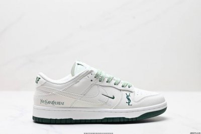 公司级耐克Nike Dunk Low 扣篮系列 复古低帮休闲运动滑板板鞋 采用脚感柔软舒适Zoomair气垫 有效吸收滑板等极限运动在落地时带来的冲击力 为街头