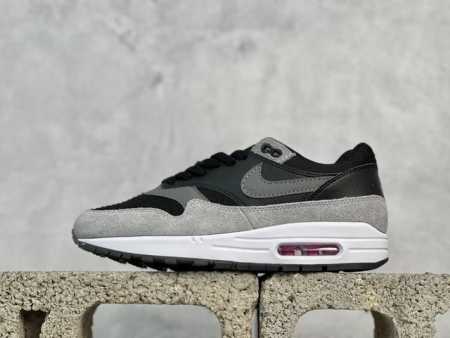 放店私 Nk Air Max 1 耐克半掌气垫复古跑步鞋 Hj929 70 尺码：36 36.5 37.5 38 38.5 39 40 40.5 41 42 4 - 点击图像关闭